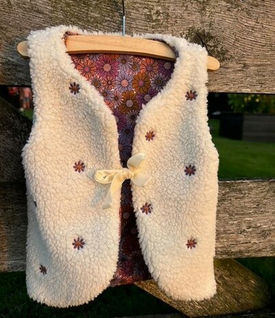 voorbeeld poppy fabrics giletje