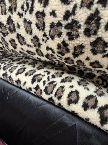 teddy jacquard animal skin met stretch satijn zwart voor bomberjasje
