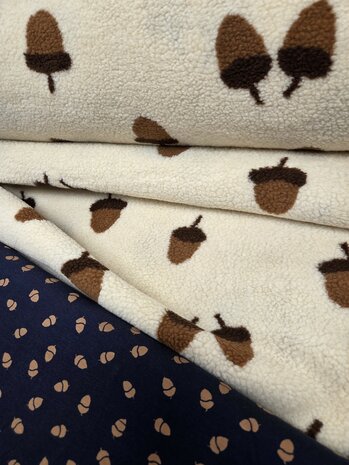 teddy jacquard ahorns en voering tricot katoen eikels