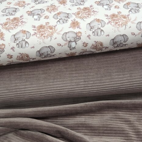 jersey Digital Sweet Elephant met brede ribfluweel donker mauve kickenstoffen