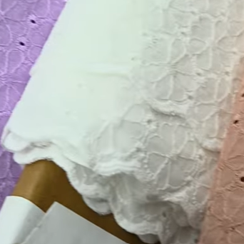 schulprand broderie katoen wit