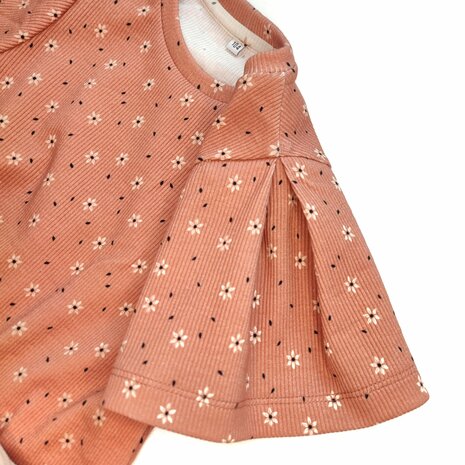 Jeanne shirt Iris May - genaaid door mbym.sewing - stoffen KicKenStoffen (1)