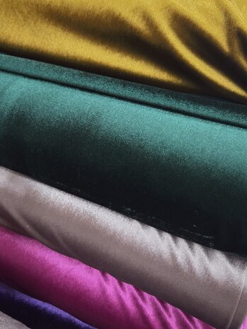 luxe velvet tricot stof - kickenstoffen - BEEBSstofjes 