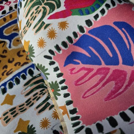 close up summer patchwork katoen satijn - poppy 07026.001