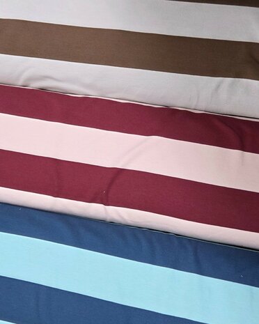 french terry met garen geverfde strepen Qjutie - KicKenStoffen