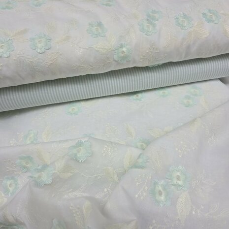 luxe broderie katoen mint bloemetjes met seersucker mint streepjes kickenstoffen
