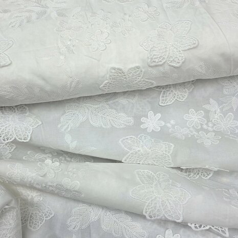 luxe bloemen broderie stof katoen kickenstoffen