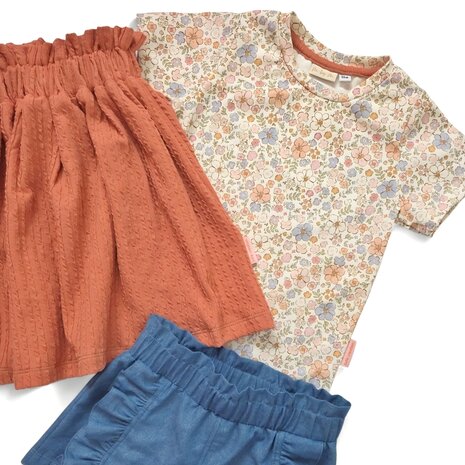 voorbeeld andere bloemstof Cezanne shirt  - suze rok - Iris may - complete kindergarderobe - gemaakt door mbym.sewing - stof ki