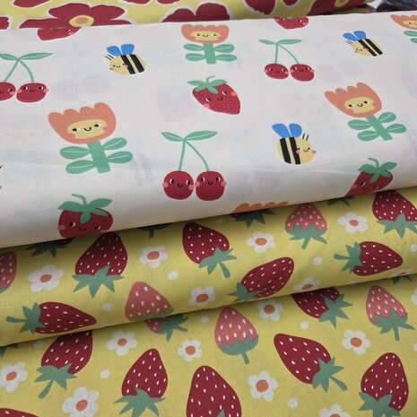 aardbei en bloem fruit bij - katoen Jursie