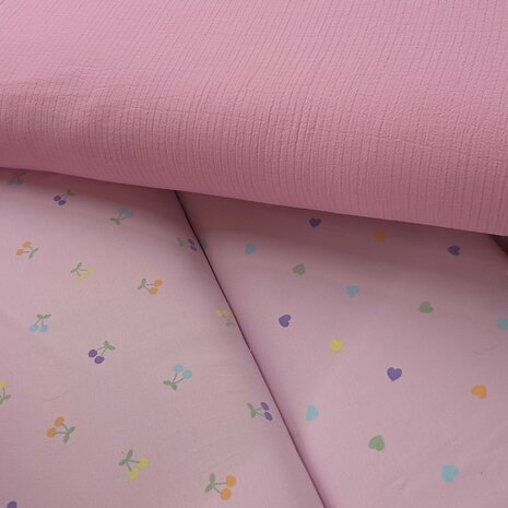 roze seersucker met bijpassende tricot - kickenstoffen