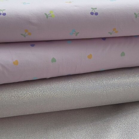 fel gekleurde hartjes en kersjes tricot met glans denim roze - qjutiekids 