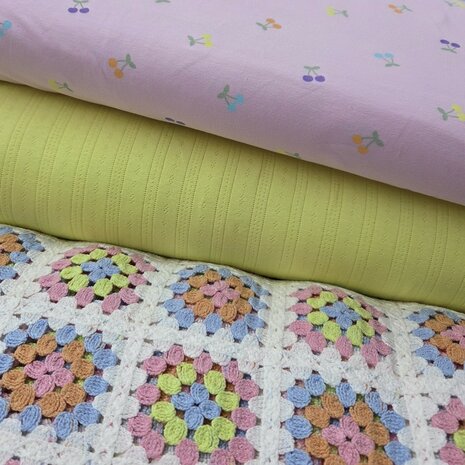 kersjes tricot met bijpassende pointelle tricot en crochette gebreide stof kickenstoffen