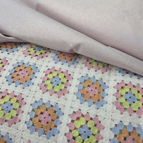 crochette gebreide stof met glans denim roze