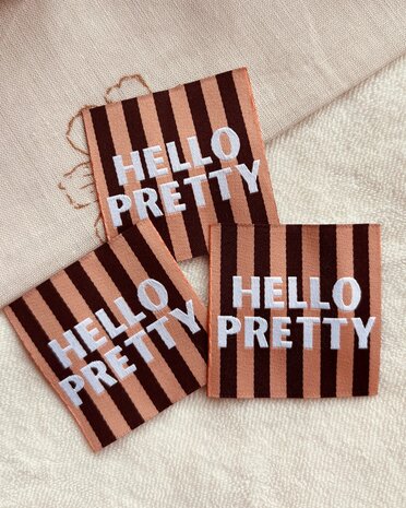 Label Hello pretty
