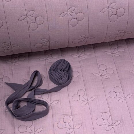 gestepte kersen stof mauve met bijpassende hydrofiele biasband