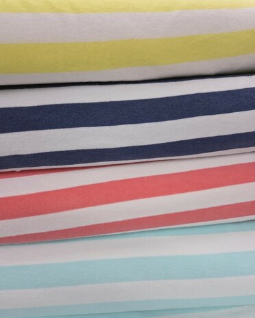 badstof tricot met strepen - kickenstoffen Qjutie kids