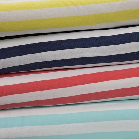 badstof tricot met strepen - kickenstoffen Qjutie kids