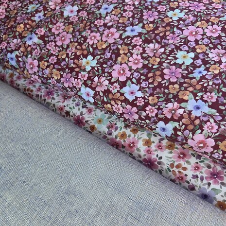 burgundy flowers Poppy digital poplin met glitter linnen Poppy - kickenstoffen