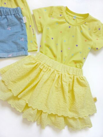 mbym.sewing maakte van onze stof deze vrolijke set - esther ebbe shirt en tintin irismay