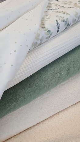 confetti broderie - off white wafel - olijf oud groen bamboe katoen fleece- eucalyptus takjes - teddy katoen ecru @kickenstoffe