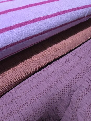 chenille jacquard stof en strepen badastoftricot Poppy