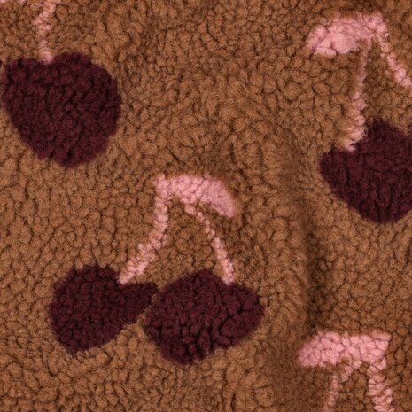 teddy met grote kersen op ecru ondergrond - poppy fabrics 01953 - kickenstoffen