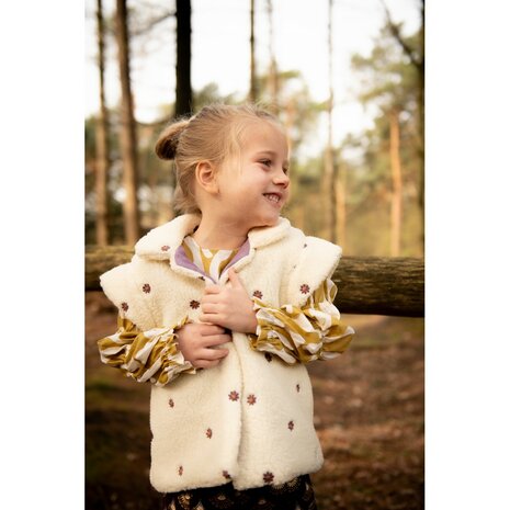 gilet uit poppy 23 - daisy bloemen teddystof  van KicKenStoffen 03349
