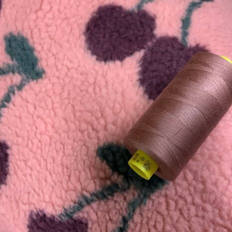kersen teddy roze  en guterman 052 garen