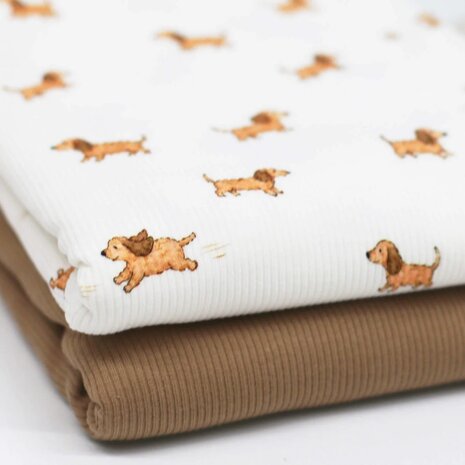 Rib-Knit-Jersey-Fabric-Playing-Dogs-and-plain-cacao-1-beebsstofjes
