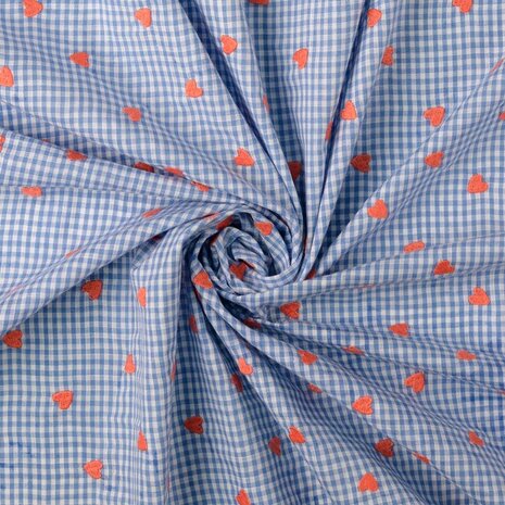 Seersucker ruitje met geborduurde rode hartjes blauw