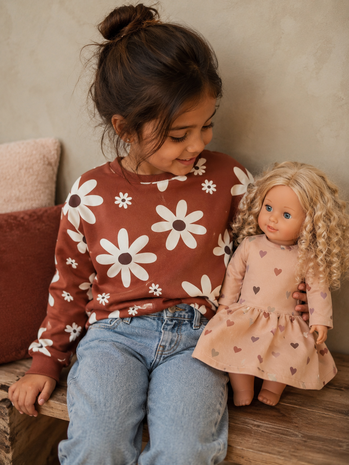 ai gemaakte afbeelding sweater en poppenjurk french terry - kickenstoffen