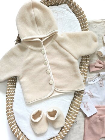 verschoningsmandje - newborn jasje en kleertjes merino wol en tricots mbym.sewing - kickenstoffen
