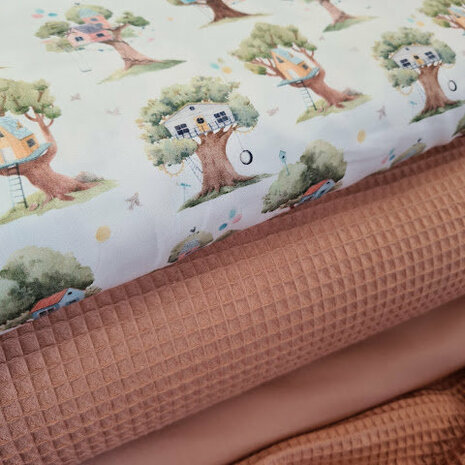 wit (off white) groen bruin blauw champagne terracotta  boomhuisjes digitaal poplin met perzik wafel en poplin