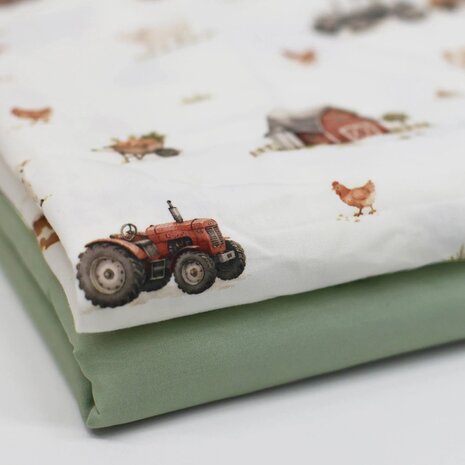 Cotton-Poplin-Farm-Animals-met dusty groene poplin