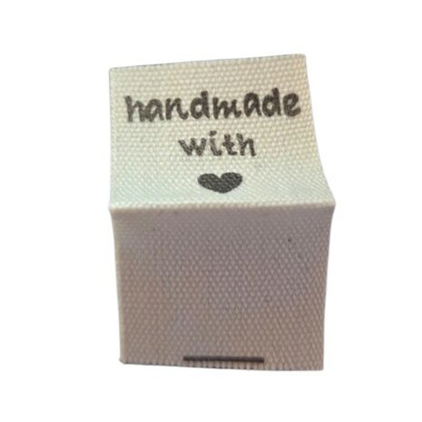 Naailabel Handmade With Hartje Naturel 18x18 mm - kickenstoffen