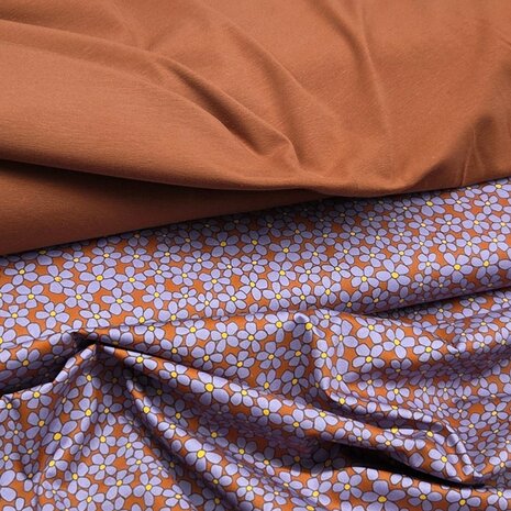 terracotta d. french terry met bloemen poplin beiden van qjutie