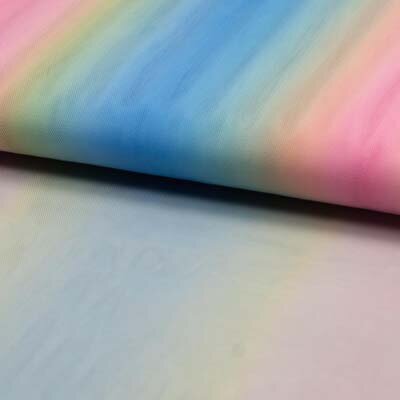 regenboog soft tule van KicKenStoffen de stoffenwebshop