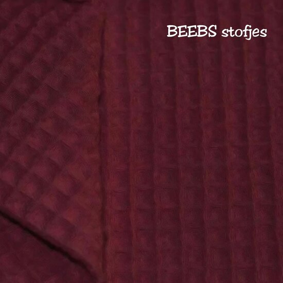 BEEBSstofjes Wafel picque bordeaux van KicKenStoffen