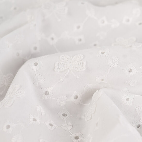 wit (off white) Vlinders Luxe broderie katoen met schulprand aan 2 zijden