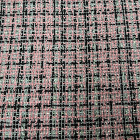 zwart roze boucl&eacute; tweed stof met subtiele glans