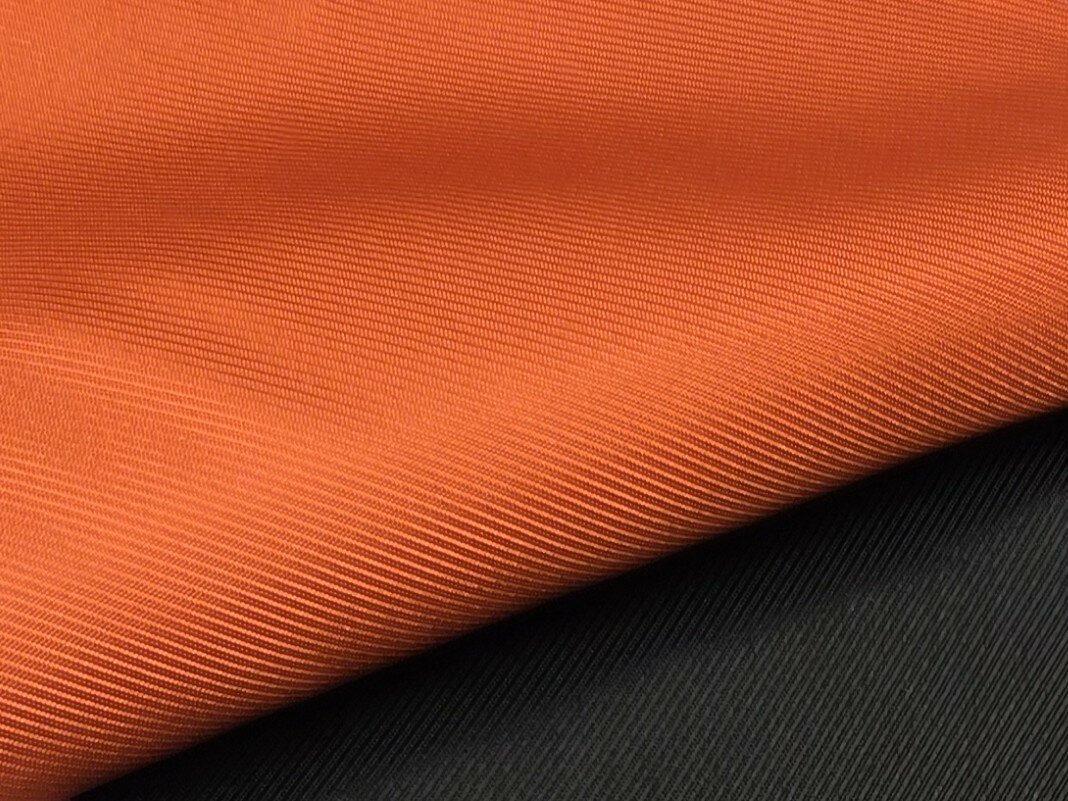 Voeringstoffen-(niet-rekbaar)