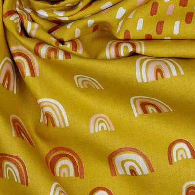 geel (mosterd/oker) terracotta wit roze kiezel regenboogjes poplin katoen (op=op)