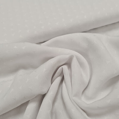 nog 3,25m  - wit viscose voile triangel (beuken - dennen) (op=op)