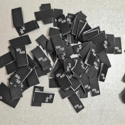black white sewinglabels size 104-110 10pcs