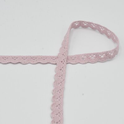 roze (oud licht) gehaakt band kloskant 15mm