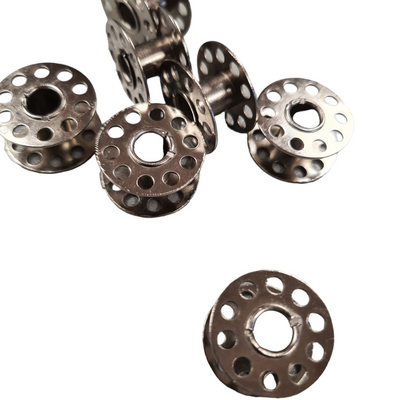 metalen spoeltjes universeel - naaimachine spoelen  5 stuks