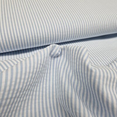 blauw (licht) wit streepjes katoen Seersucker (op=op)