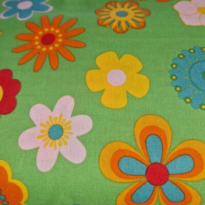 groen (lime) oranje blauw geel groen rood wit Hippie Bloemen Udi katoen (op=op)