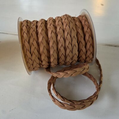 cognac suede gevlochten koord 10mm *S